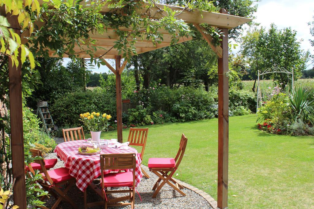 Bed and Breakfast Le Domaine De L'Arche Plouasne Экстерьер фото